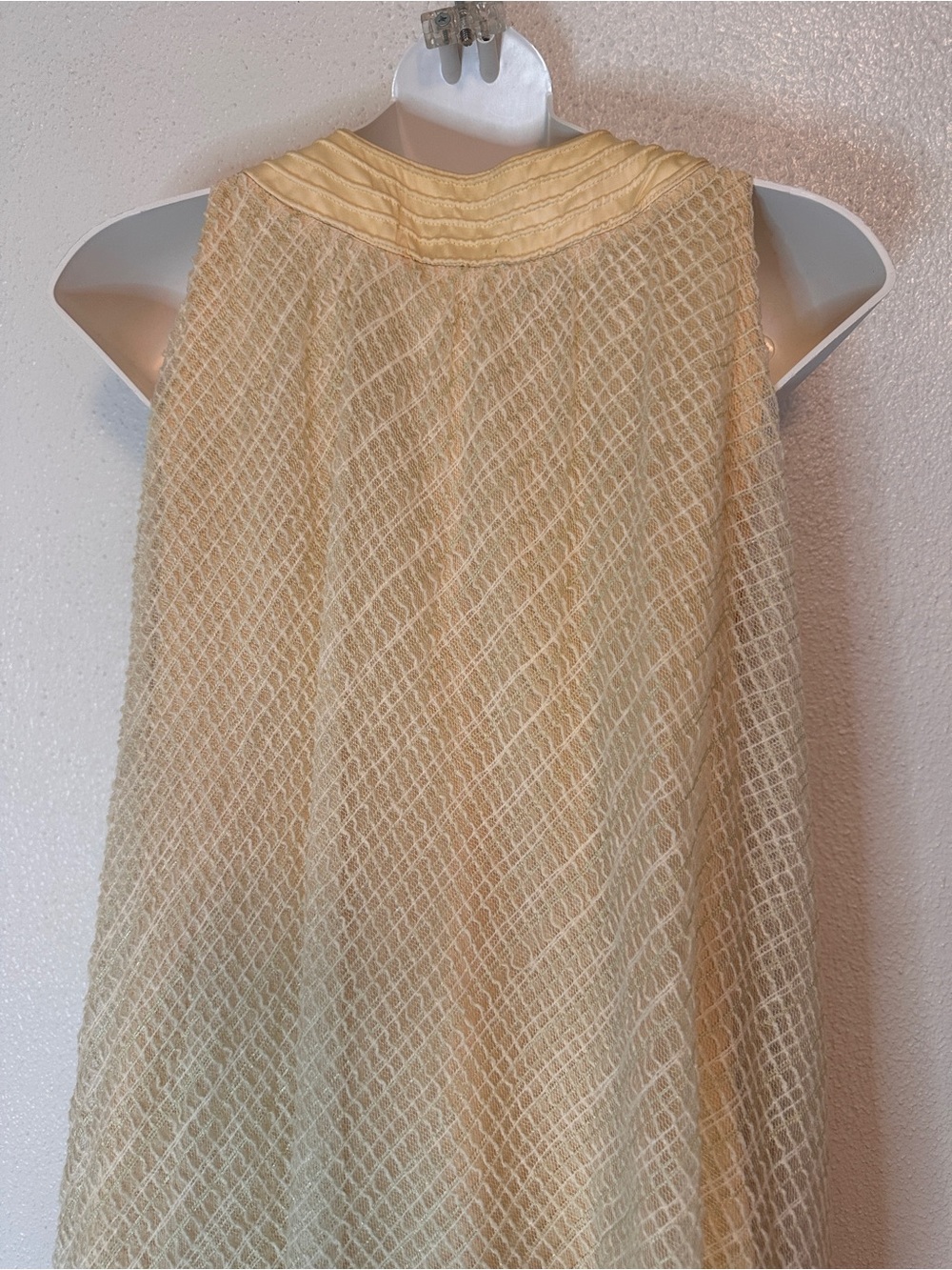 Vintage 60s union made pale yellow cream swing halter dress with Button Placket - Picture 6 of 8
